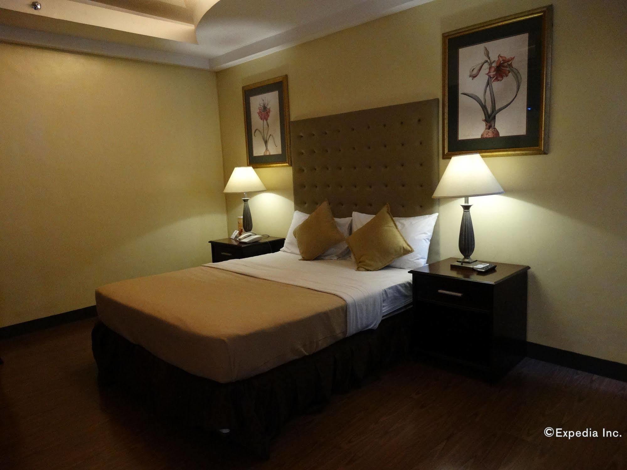 Silver Oaks Suites & Hotel Manila Dış mekan fotoğraf