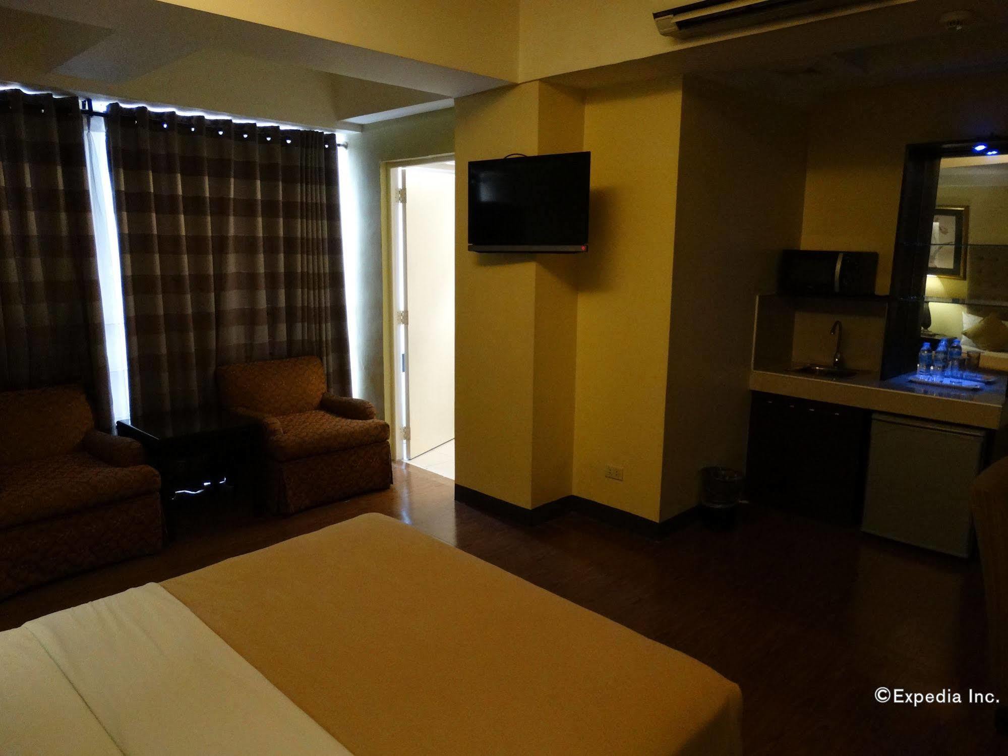 Silver Oaks Suites & Hotel Manila Dış mekan fotoğraf