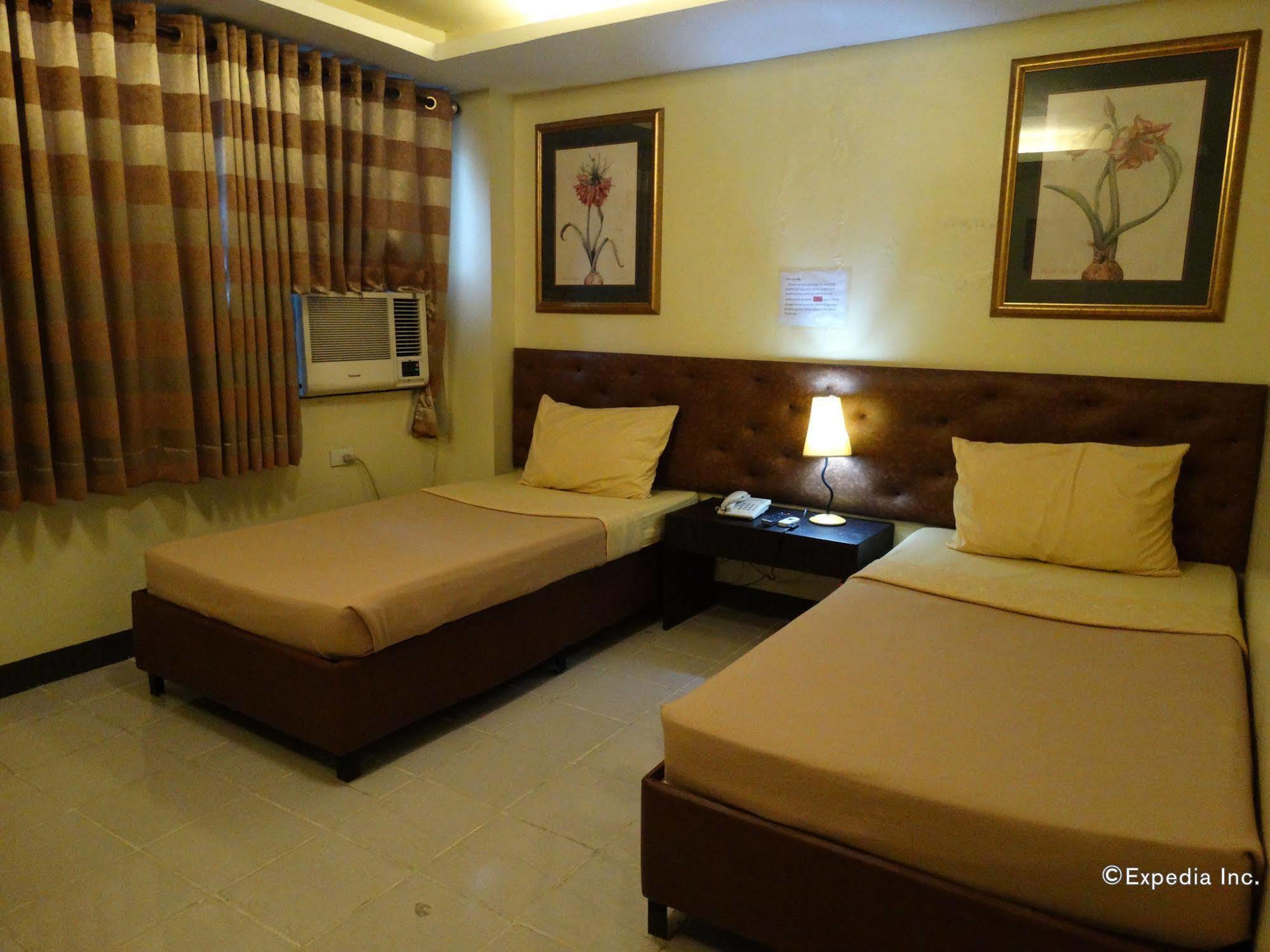 Silver Oaks Suites & Hotel Manila Dış mekan fotoğraf