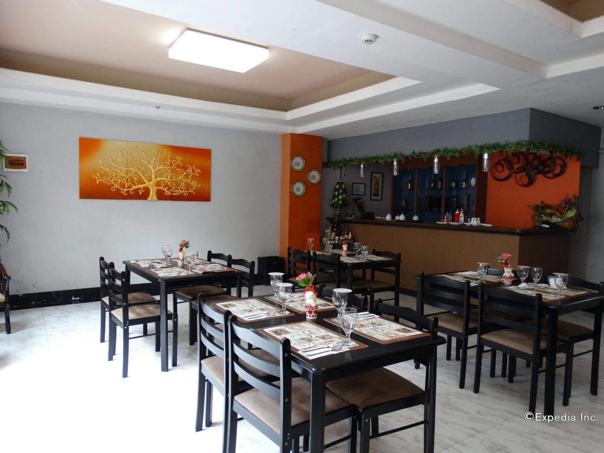 Silver Oaks Suites & Hotel Manila Dış mekan fotoğraf