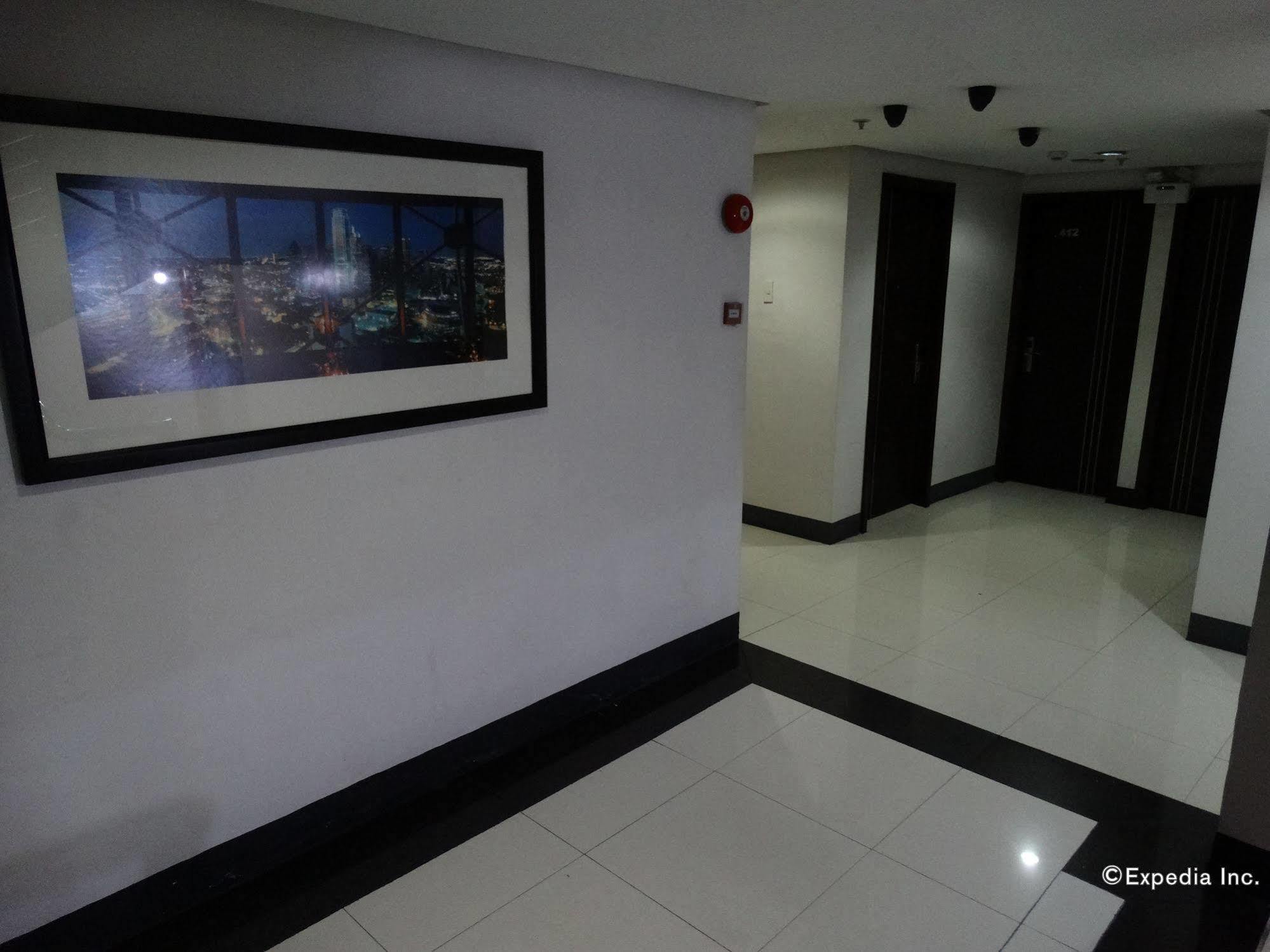 Silver Oaks Suites & Hotel Manila Dış mekan fotoğraf